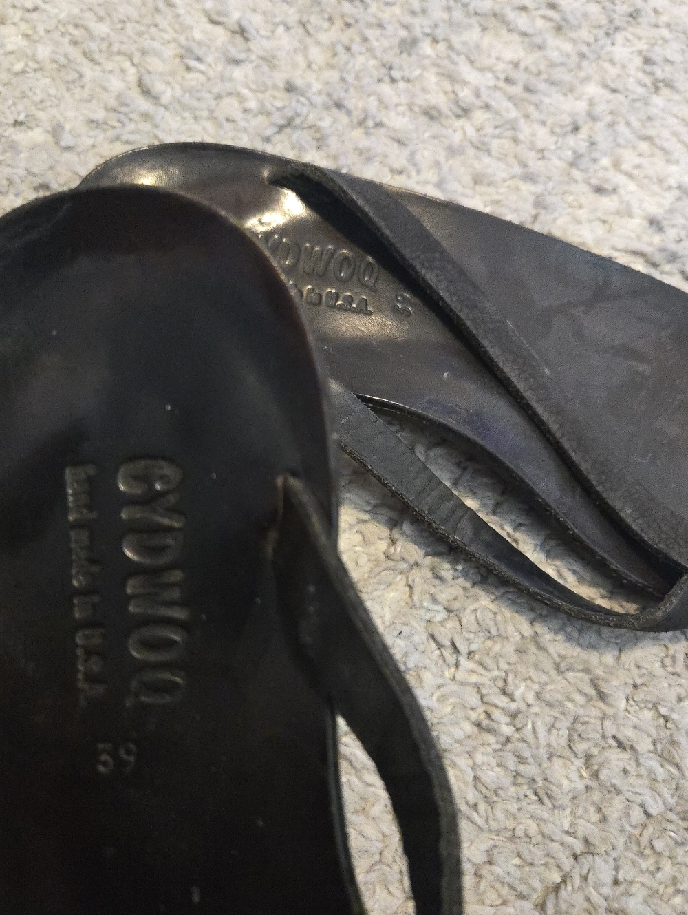 Cydwoq Black Leather Strap Bare Open Toe Minimalist Sandals Size 39 - Picture 4 of 8